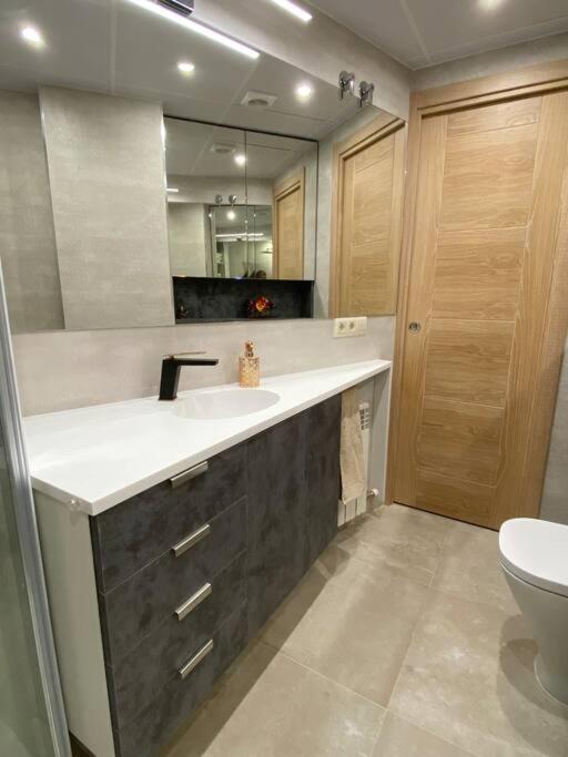 Acogedor Apartamento Con Acabados Primera Calidad 사라고사 외부 사진